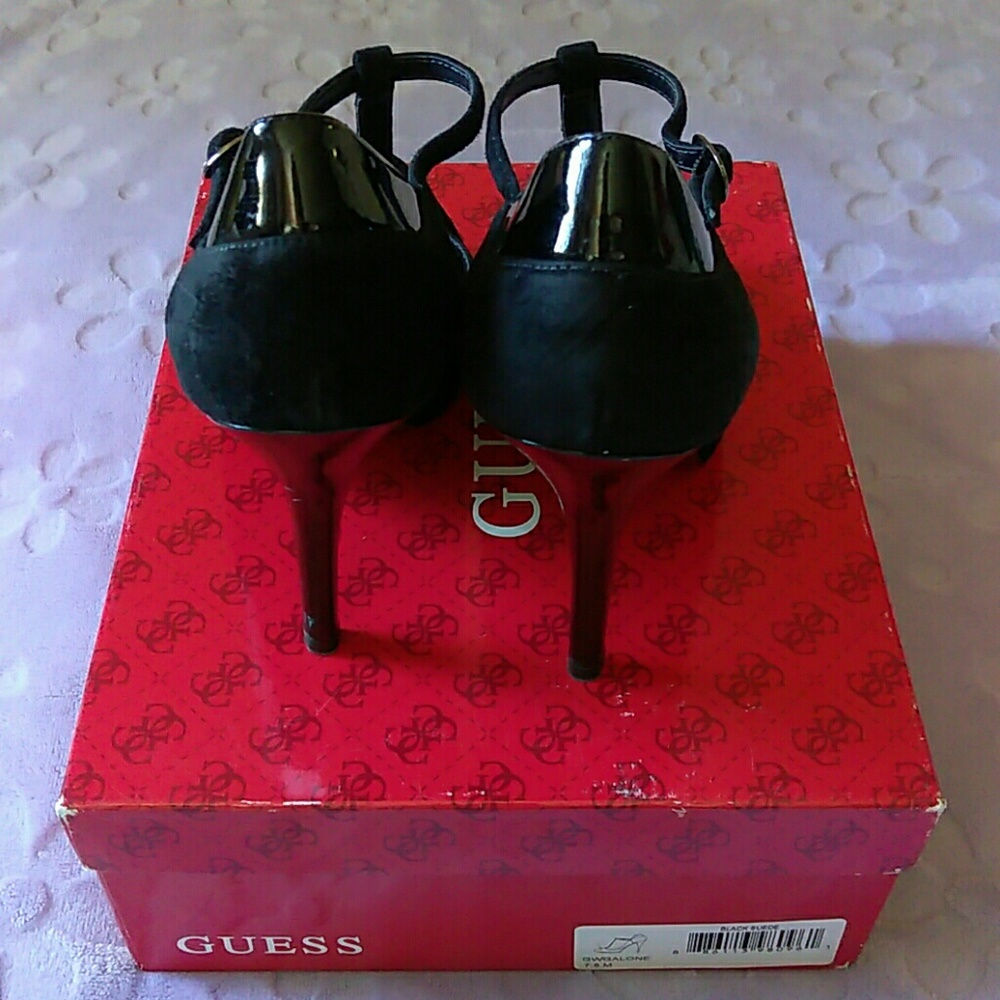 BLACK SUEDE SHOES GUESS. - Picture 4 of 7
